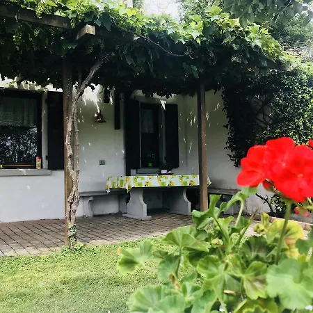 Casa E Natura Bed & Breakfast *